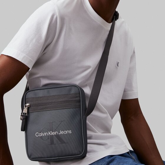 Calvin Klein Jeans Sport Essentials Shoulder bag 21 cm