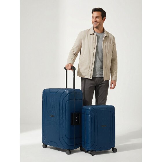 Redolz Essentials 15 4-wheel 15 Suitcase set S+L with Three-Point Lock