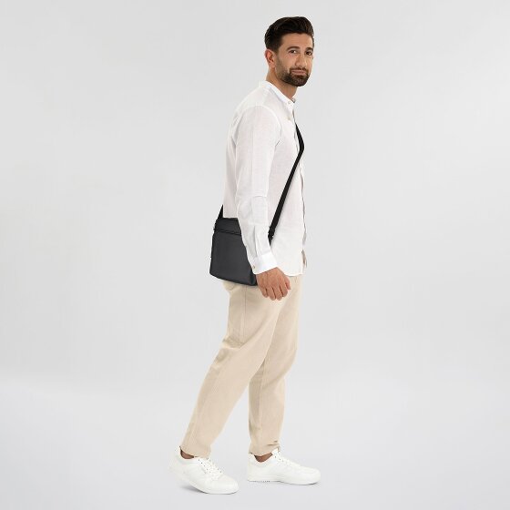 Boss New Crosstown Shoulder bag Leather 24 cm