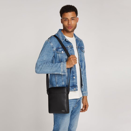Calvin Klein Jeans Mono Logo Shoulder bag 23 cm