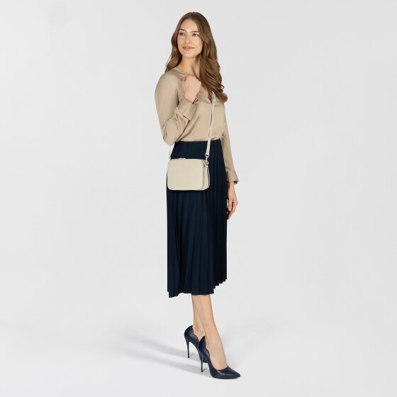 Liebeskind Luka Shoulder bag S Leather 20.5 cm
