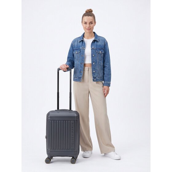 Delsey Paris Lutece 4 wheels Cabin suitcase 55 cm Expandable