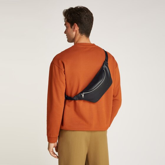 Calvin Klein Jeans Aop Fanny pack 38 cm Calvin Klein Jeans Aop Fanny pack 38 cm