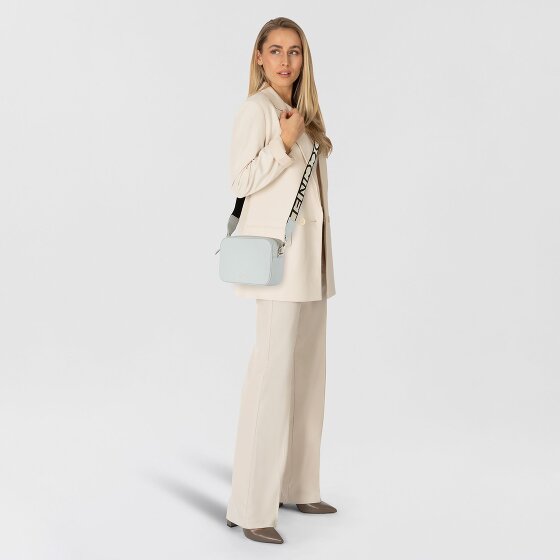 Coccinelle Tebe shoulder bag leather 18 cm
