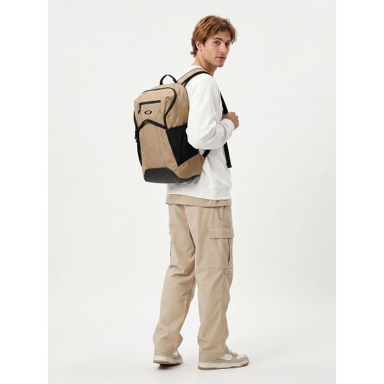 Oakley Enduro 20 L Daypack 43 cm Laptop compartment