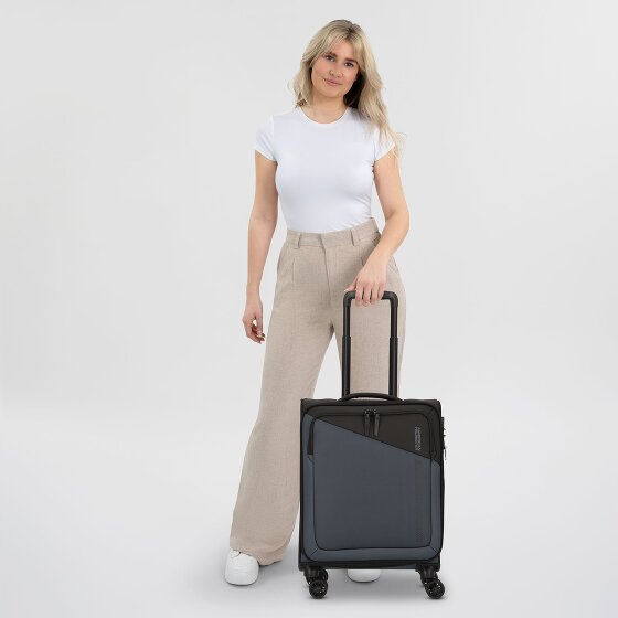 American Tourister Daring Dash 4 wheels Cabin trolley 55 cm with expansion pleat