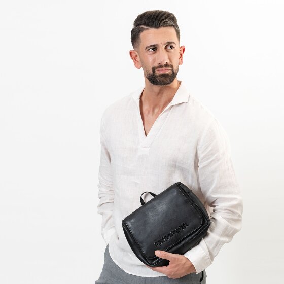 Farmhood Memphis Toilet bag Leather 27 cm