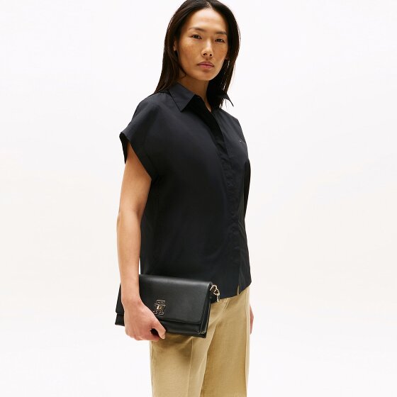 Tommy Hilfiger TH Modern Shoulder Bag 26 cm