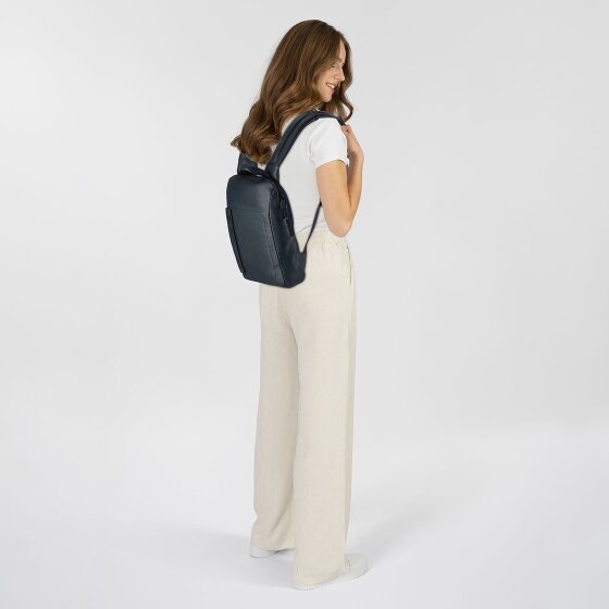 Piquadro P15S Daypack Leather 40 cm Laptop compartment
