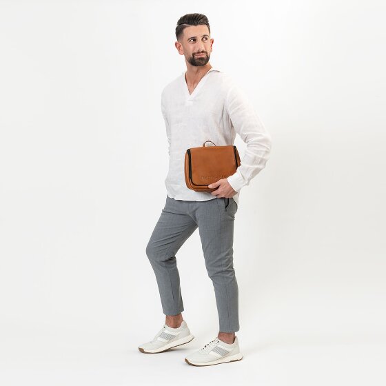 Farmhood Memphis Toilet bag Leather 27 cm