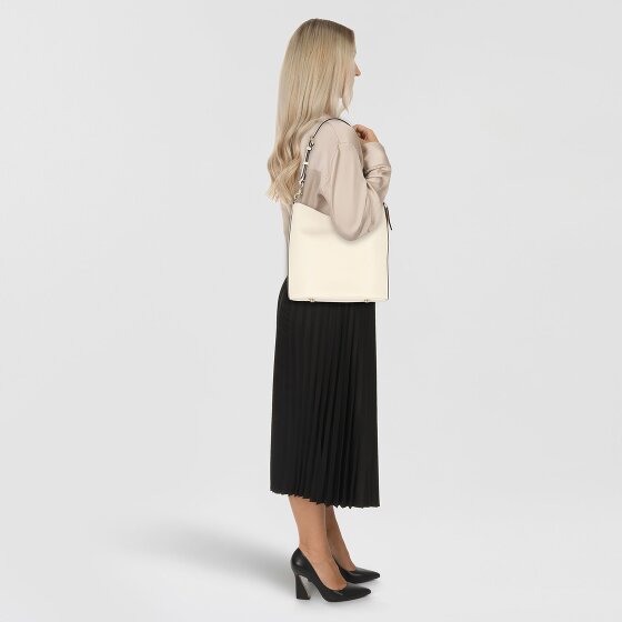 Coach Willow Shoulder Bag Leather 27 cm