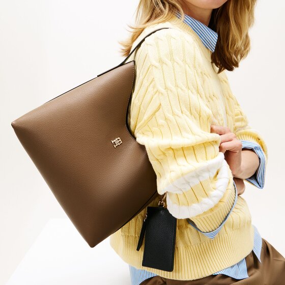 Tommy Hilfiger TH Icon Shoulder Bag 29 cm Tommy Hilfiger TH Icon Shoulder Bag 29 cm