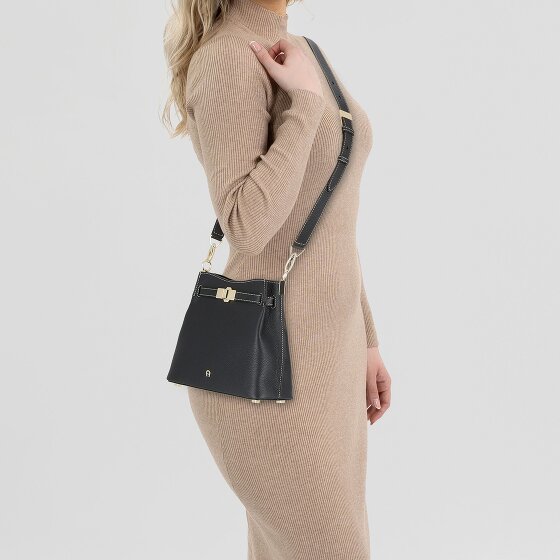 Aigner Farah Shoulder Bag Leather 24 cm