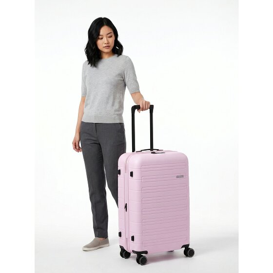 American Tourister Novastream 4 wheels Trolley 67 cm with expansion pleat