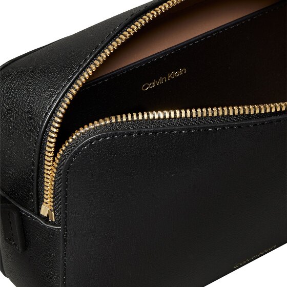 Calvin Klein Foil Shoulder bag 21 cm