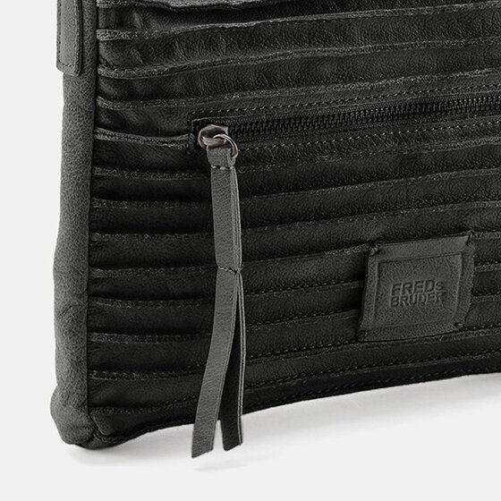 FredsBruder Layer Shoulder bag Leather 28 cm