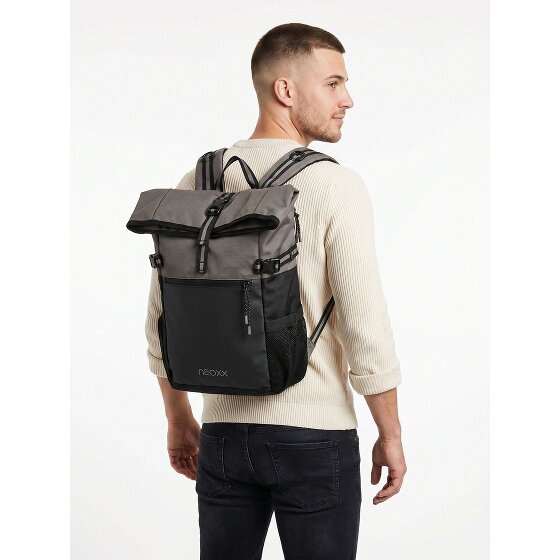 Neoxx Iconic Daypack S 48 cm Laptop compartment