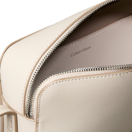 Calvin Klein Foil Shoulder bag 21 cm