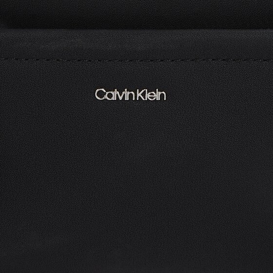 Calvin Klein CK Must Shoulder Bag 21.5 cm