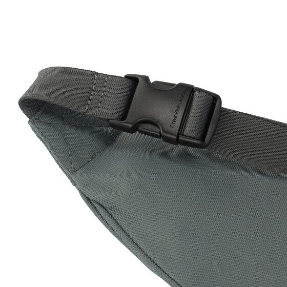 Calvin Klein Jeans Sport Essentials Fanny pack 32 cm Calvin Klein Jeans Sport Essentials Fanny pack 32 cm