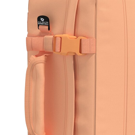 Cabin Zero Adventure 114 Daypack 51 cm Laptop compartment