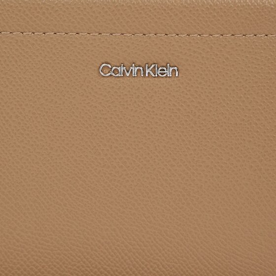 Calvin Klein CK Must Shoulder Bag 22 cm