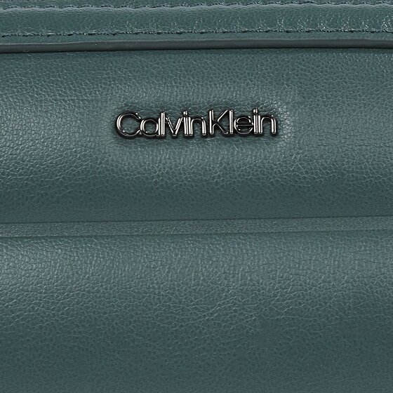 Calvin Klein Line Quilt Shoulder bag 22 cm