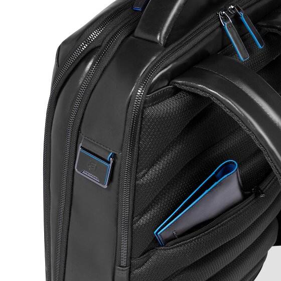 Piquadro Blue Square Daypack Leather 42 cm Laptop compartment