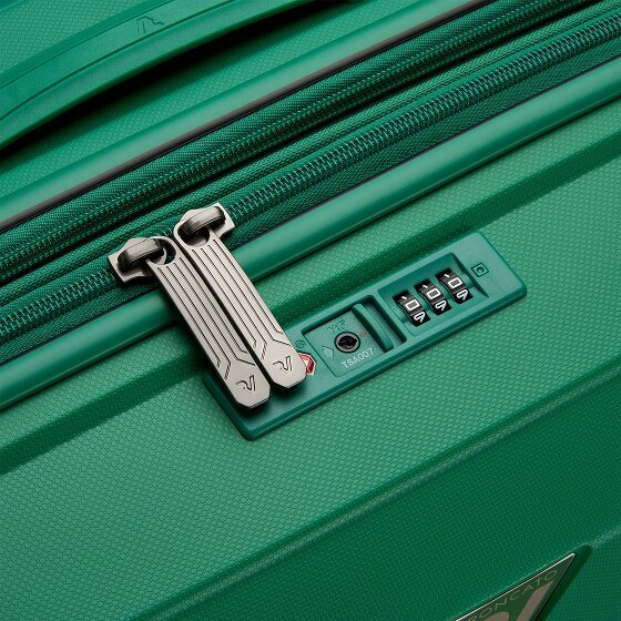 Roncato B-Flying Move 4 wheels Suitcase set 3-piece with expansion pleat Roncato B-Flying Move 4 wheels Suitcase set 3-piece with expansion pleat