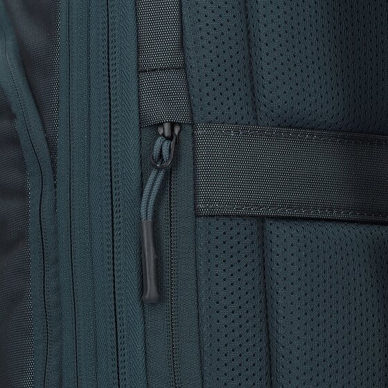 Thule Subterra 2 travel backpack 50 cm laptop compartment with expansion flap