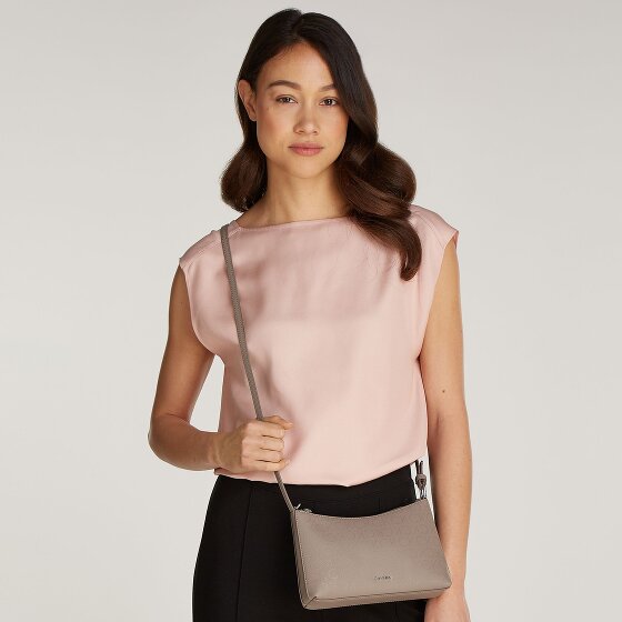 Calvin Klein Ck Must Shoulder Bag 22.5 cm