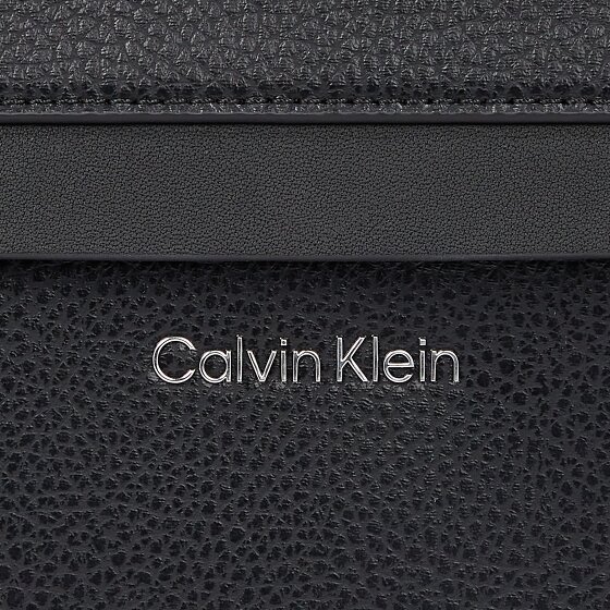 Calvin Klein Ck Must Weekender travel bag 46 cm