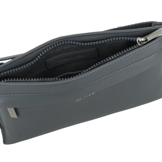 Calvin Klein Must Fanny pack 24 cm