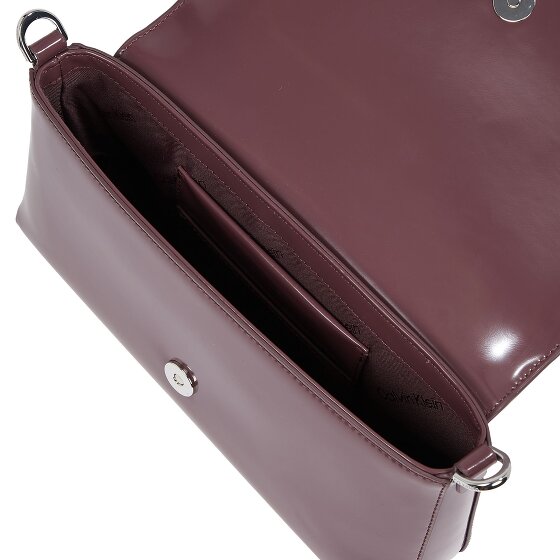 Calvin Klein CK Must Shoulder Bag 27 cm