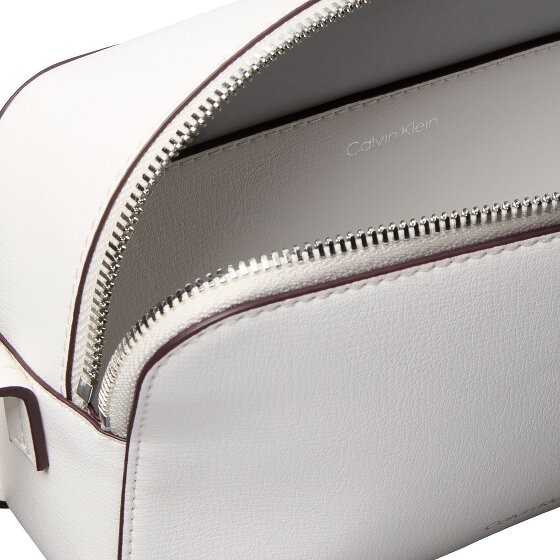 Calvin Klein Foil Shoulder bag 21 cm