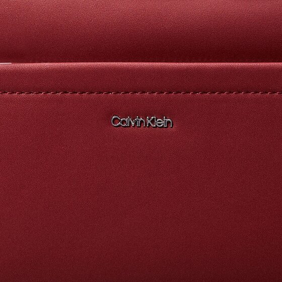 Calvin Klein CK Must Shoulder Bag 21.5 cm