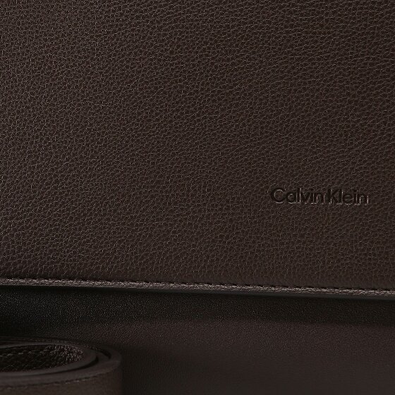 Calvin Klein Micro Pebble Messenger 27 cm