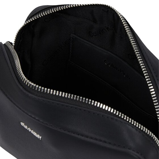 Calvin Klein CK Mixmedia Shoulder bag 22 cm