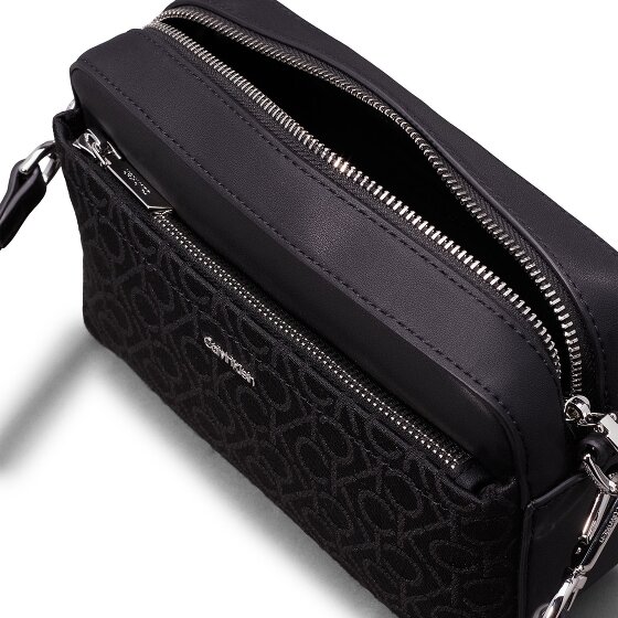 Calvin Klein CK Must Shoulder Bag 21.5 cm