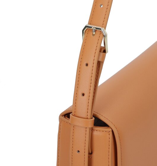 Patrizia Pepe Essential Fly Shoulder Bag Leather 31 cm